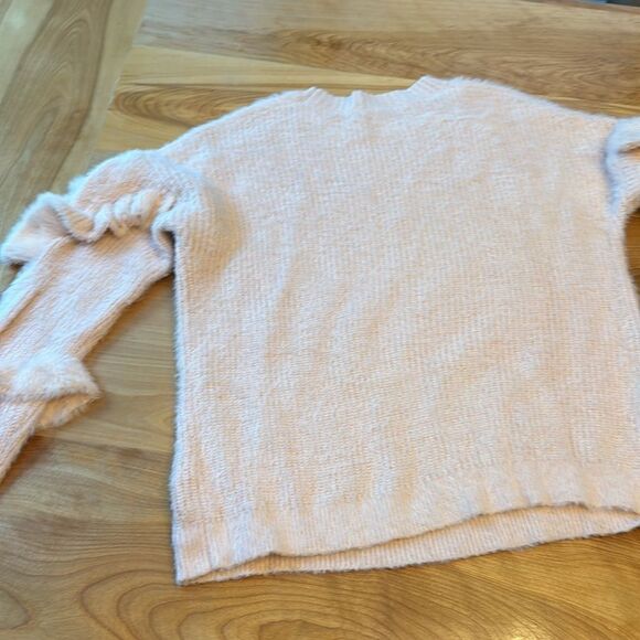 Chelsea and violet pink ruffle sweater - Picture 6 of 6